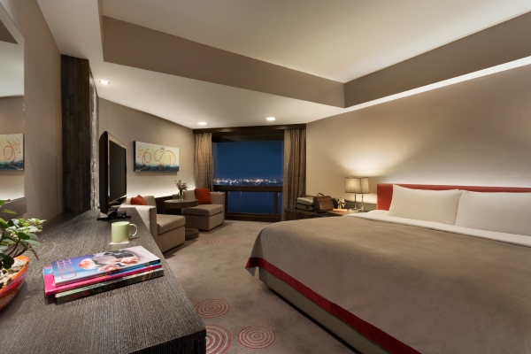 Hotel Jen Manila formerly Traders Hotel Manila (Pasay City)